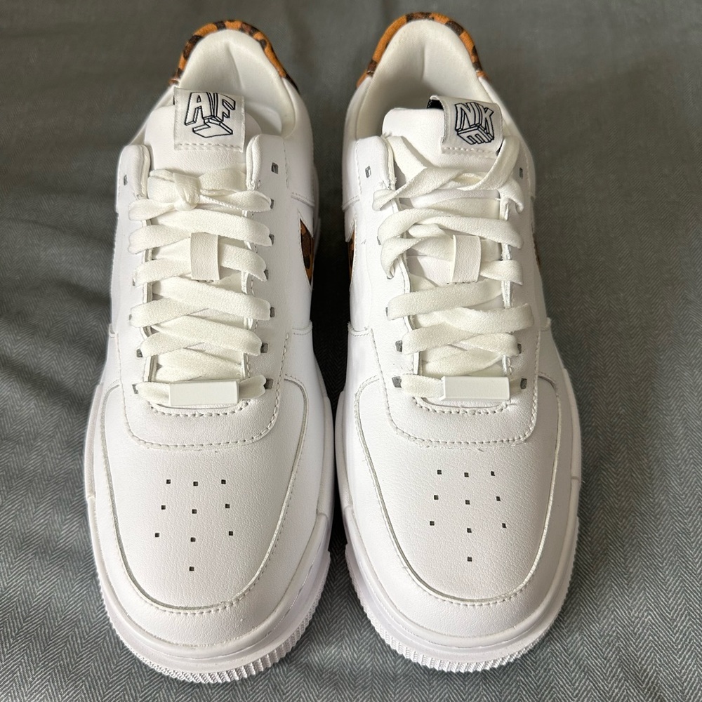 Women's Air Force 1 Pixel
Leopard - Picture 6 of 9